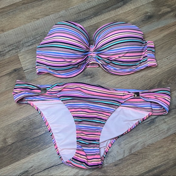 Victoria’s Secret Bikini Set - Picture 1 of 13